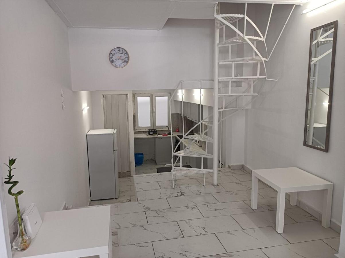 Apartment Dipla Athens Exterior photo